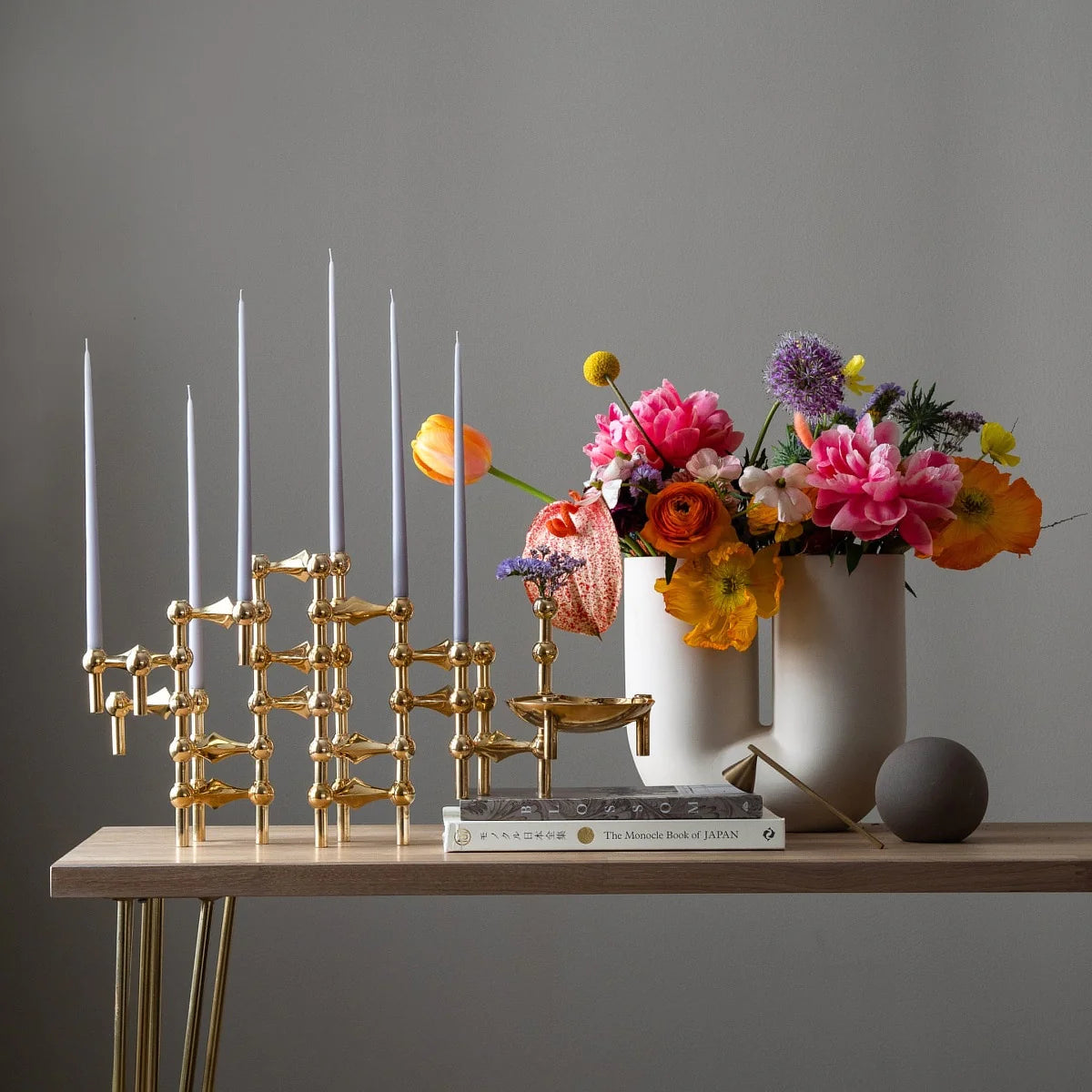 Molecular structure metal candlestick